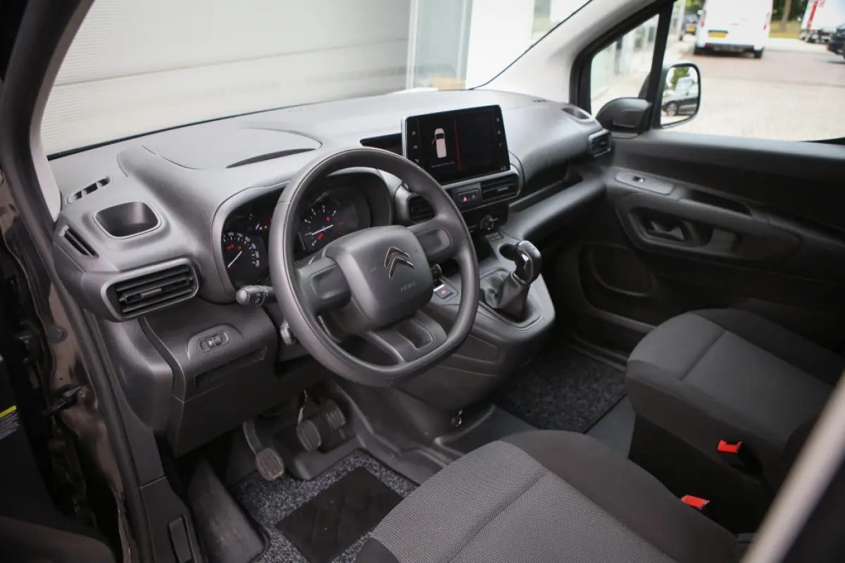1.5 BlueHDI Club | Carplay | Cruise |