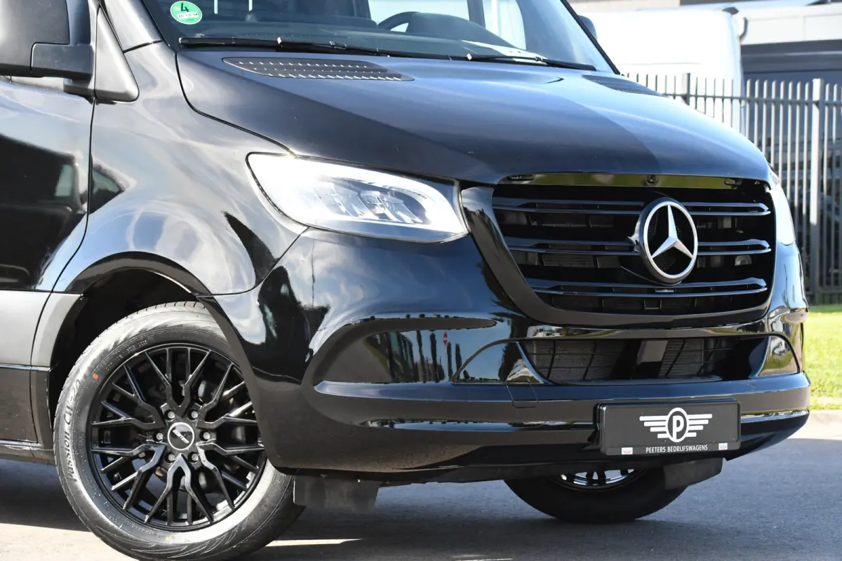 315 1.9 CDI L2H2 Black Edition Camera, Cruise, Carplay, LED, 150pk, Automaat, Multimedia, Uniek!