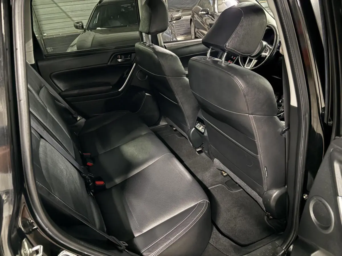 2.0 XT Sport Premium | Onderhoud | Pano | Leder
