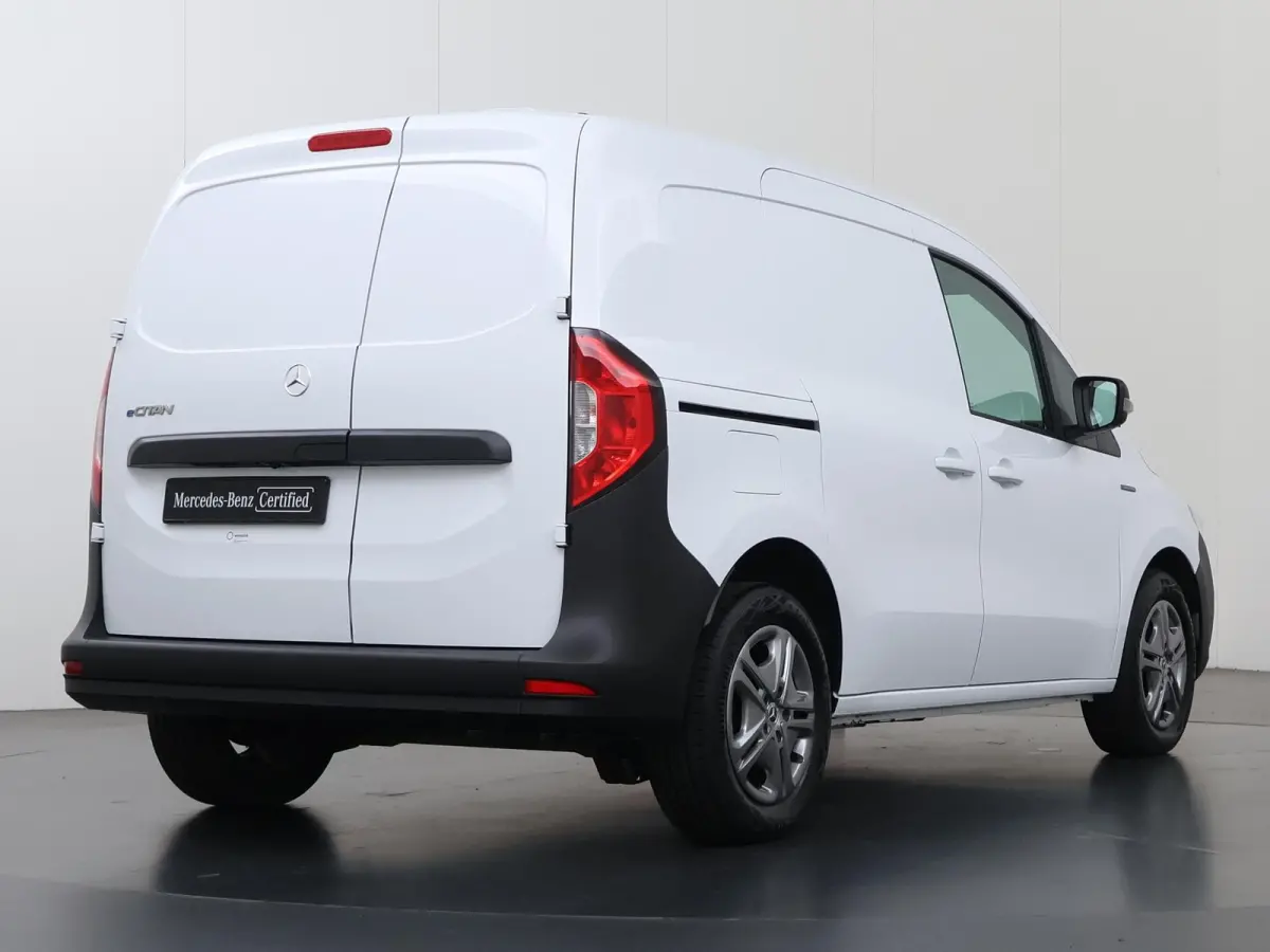 51kW L1 PRO | Navigatie | Parkeercamera | Cruise Control | Stoelverwarming | Certified
