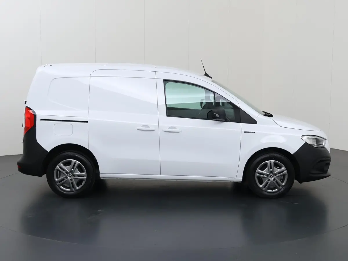 51kW L1 PRO | Navigatie | Parkeercamera | Cruise Control | Stoelverwarming | Certified