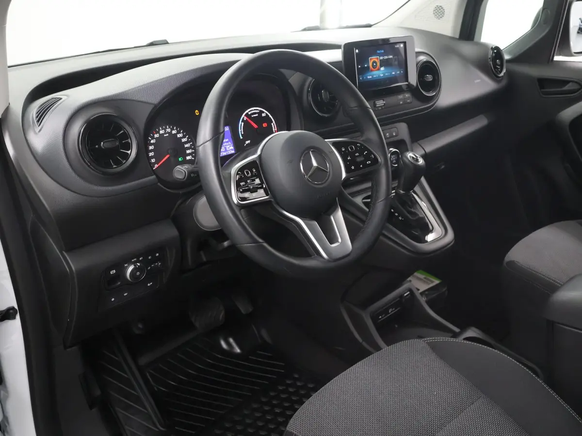 51kW L1 PRO | Navigatie | Parkeercamera | Cruise Control | Stoelverwarming | Certified