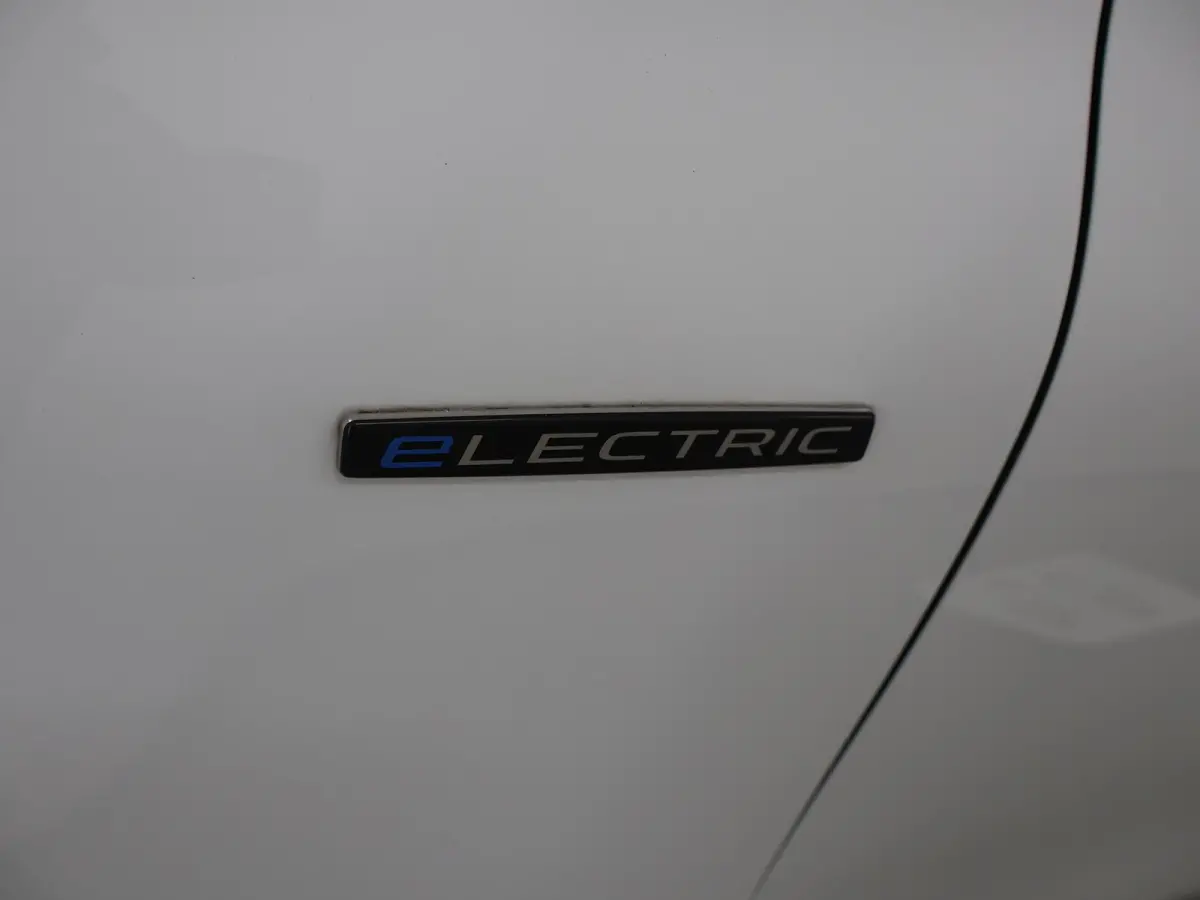 51kW L1 PRO | Navigatie | Parkeercamera | Cruise Control | Stoelverwarming | Certified