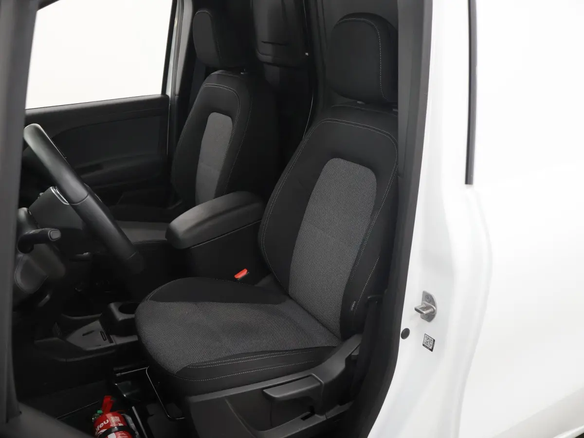 51kW L1 PRO | Navigatie | Parkeercamera | Cruise Control | Stoelverwarming | Certified