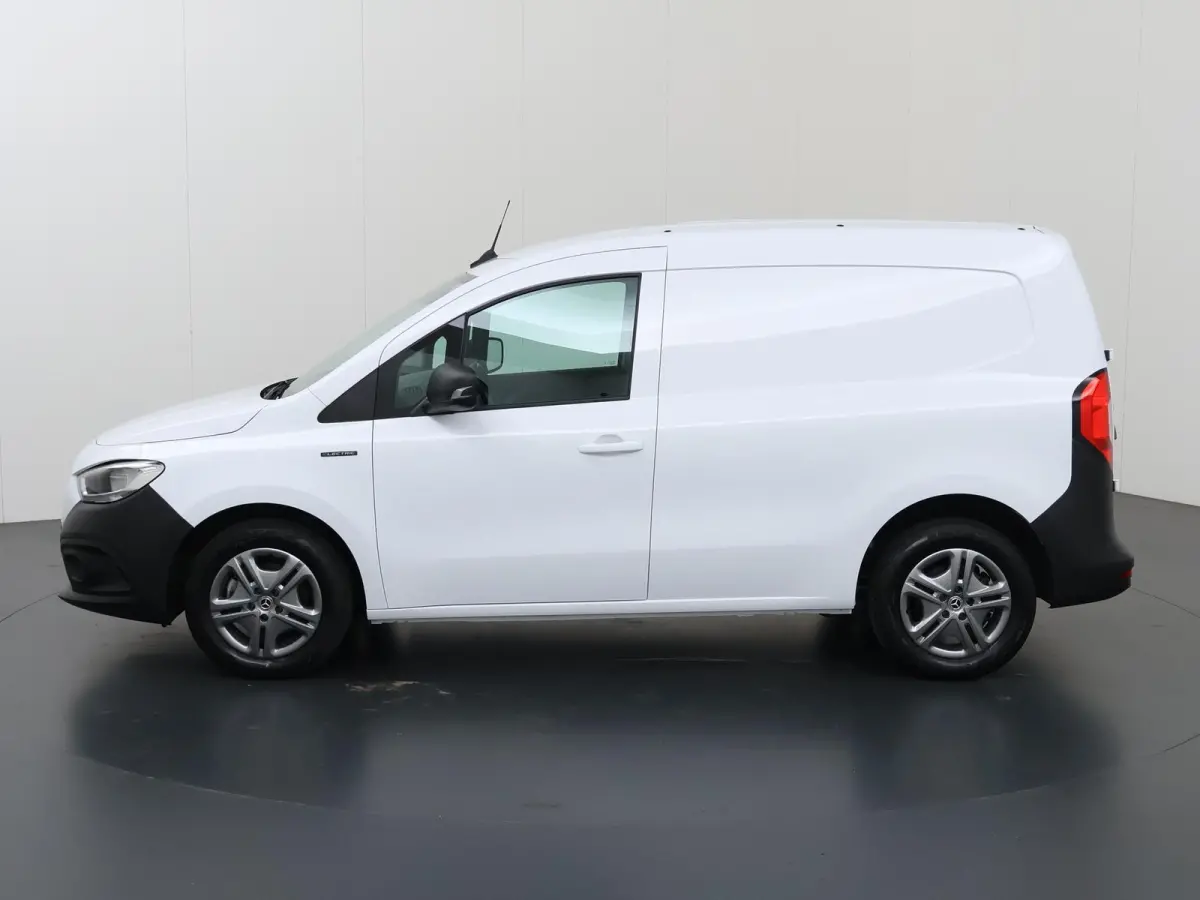 51kW L1 PRO | Navigatie | Parkeercamera | Cruise Control | Stoelverwarming | Certified