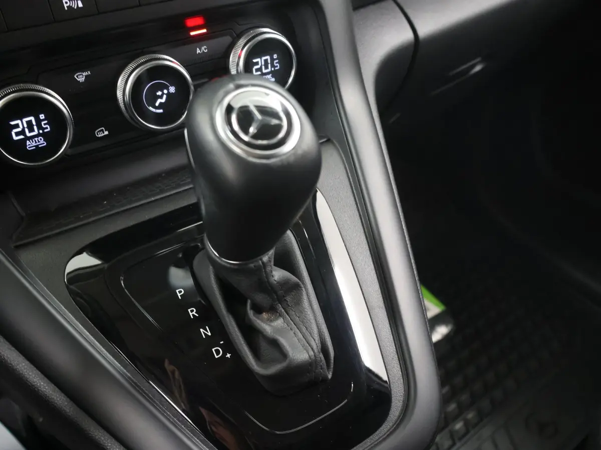 51kW L1 PRO | Navigatie | Parkeercamera | Cruise Control | Stoelverwarming | Certified