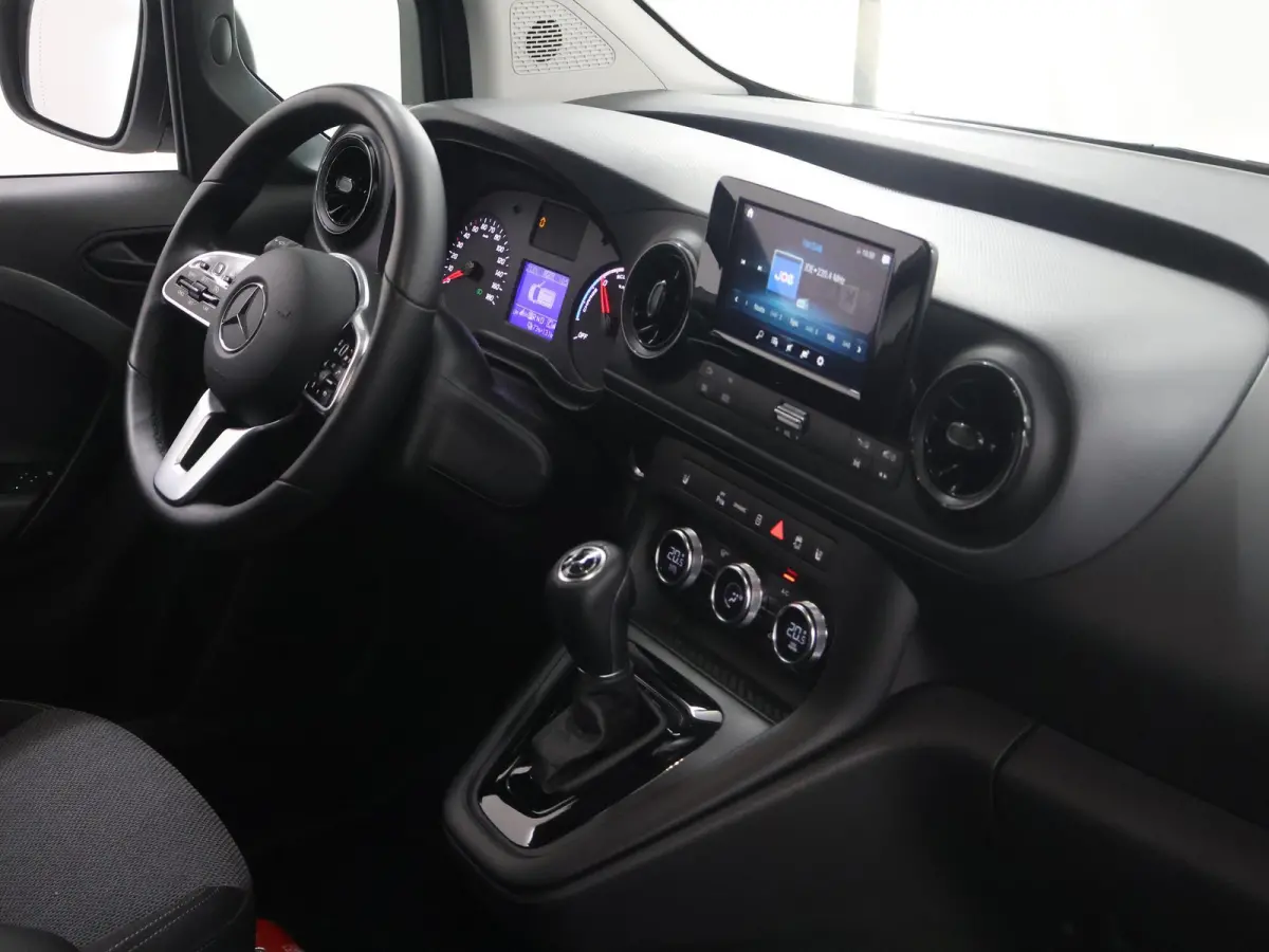 51kW L1 PRO | Navigatie | Parkeercamera | Cruise Control | Stoelverwarming | Certified