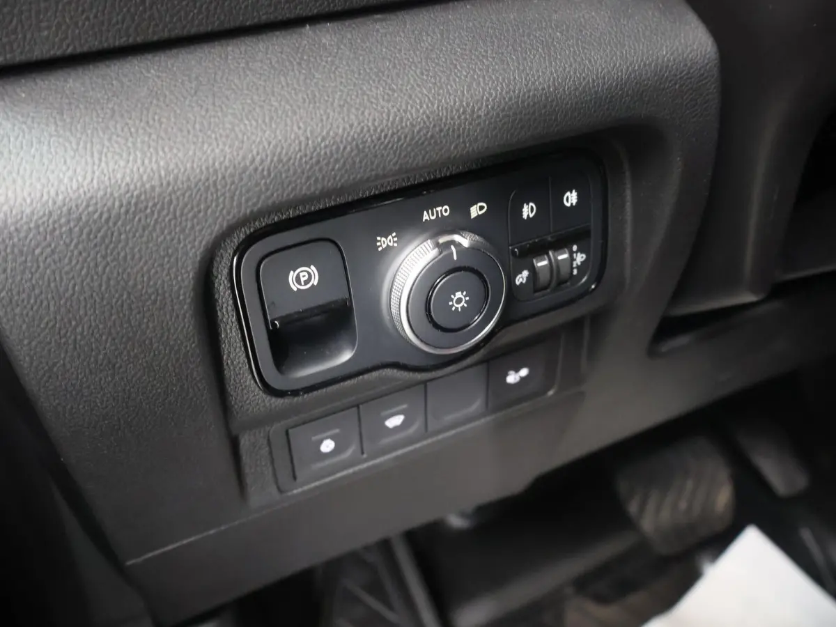 51kW L1 PRO | Navigatie | Parkeercamera | Cruise Control | Stoelverwarming | Certified