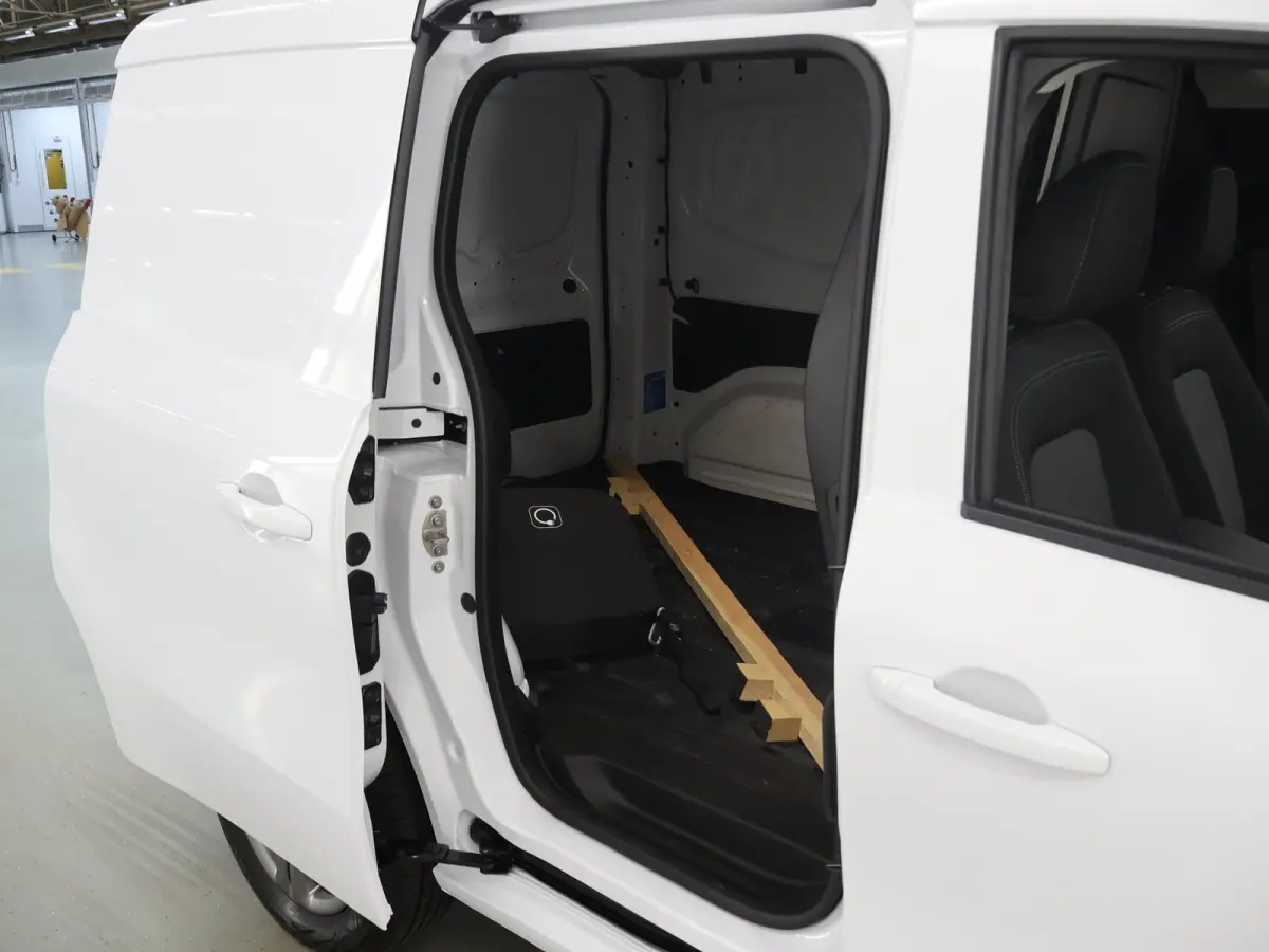 51kW L1 PRO | Navigatie | Parkeercamera | Cruise Control | Stoelverwarming | Certified