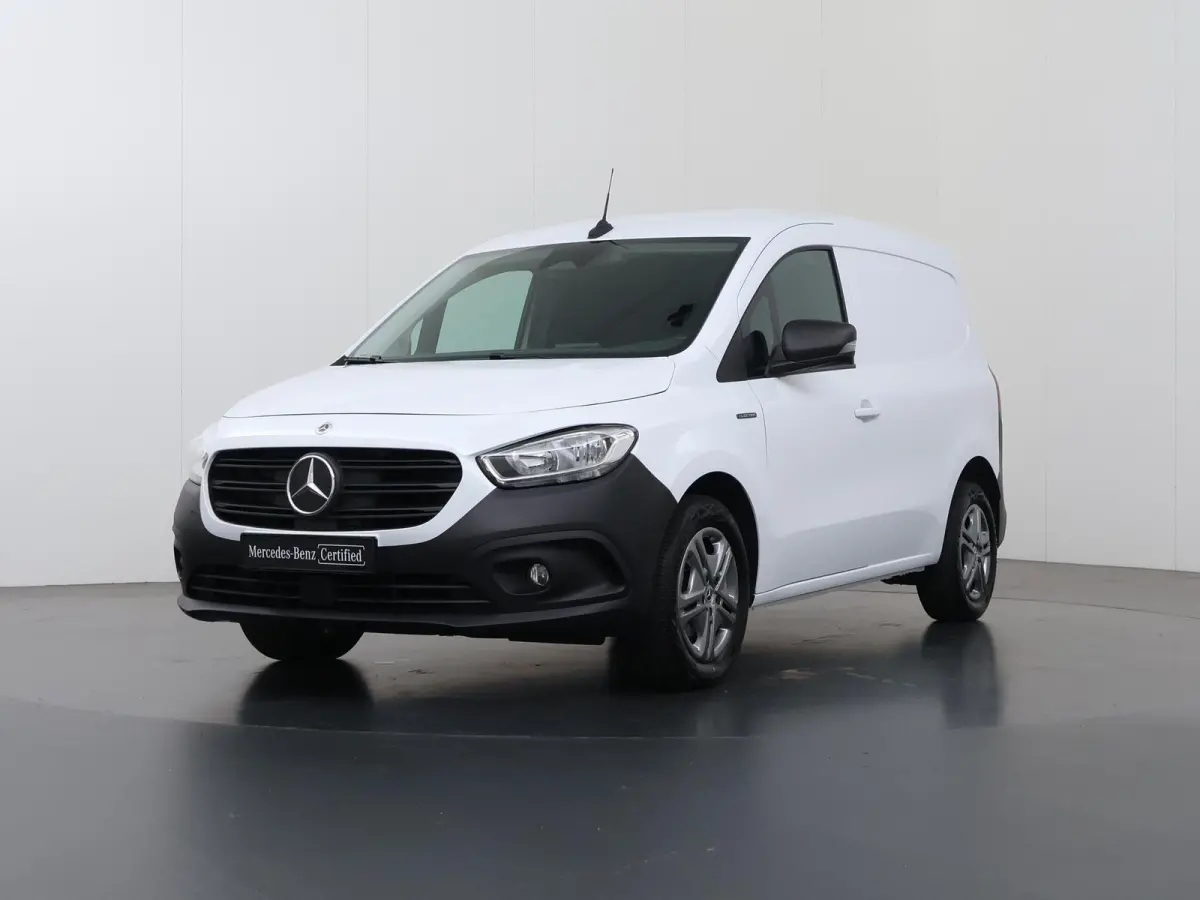 51kW L1 PRO | Navigatie | Parkeercamera | Cruise Control | Stoelverwarming | Certified