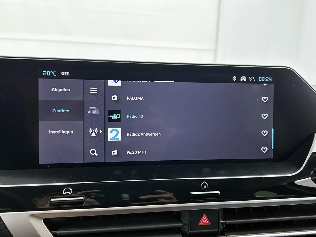 1.2 Hybrid 145pk Collection Automaat | Navigatie | Climate Control | Cruise Control | 18"LMV | Full-LED | Stoelverwarming | Apple Carplay/Android Auto | Voorruitverwarming |