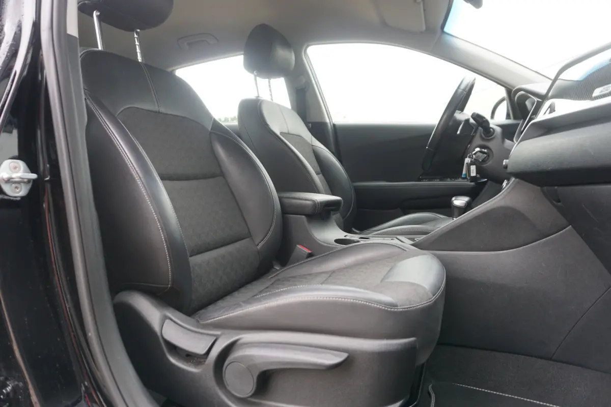 1.6 GDi Hybrid DynamicLine | CAMERA | NAVI | ACC | LEDER/STOF |