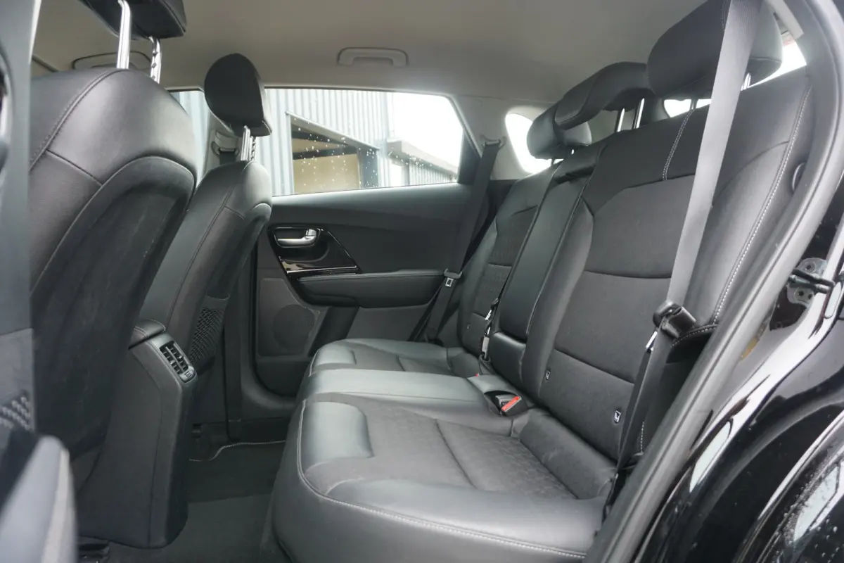 1.6 GDi Hybrid DynamicLine | CAMERA | NAVI | ACC | LEDER/STOF |