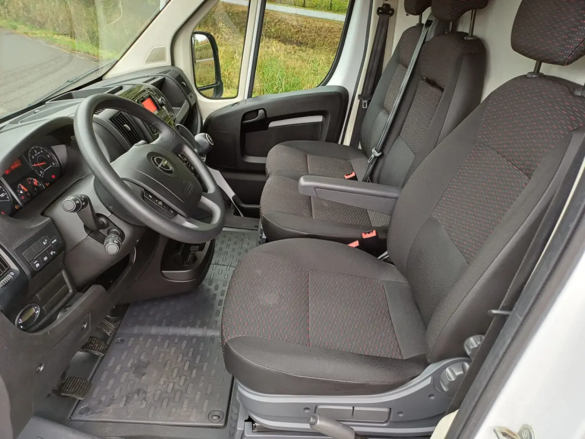 2.2D 165 PK L4 H2 Edition GVW 3500 | 3 ZITPL | AIRCO | PDC ACHTER | STOELVERW | LANE-ASSIST |