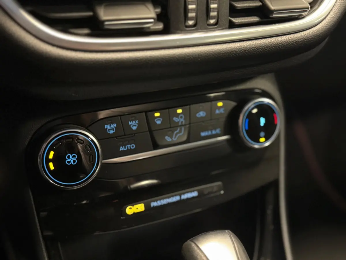 1.0 EcoBoost ST-Line / Pano / B&O / Keyless / Camera / Trekhaak / Carplay