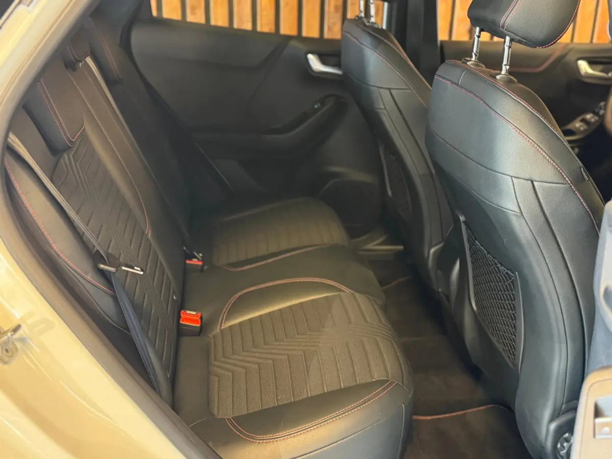 1.0 EcoBoost ST-Line / Pano / B&O / Keyless / Camera / Trekhaak / Carplay