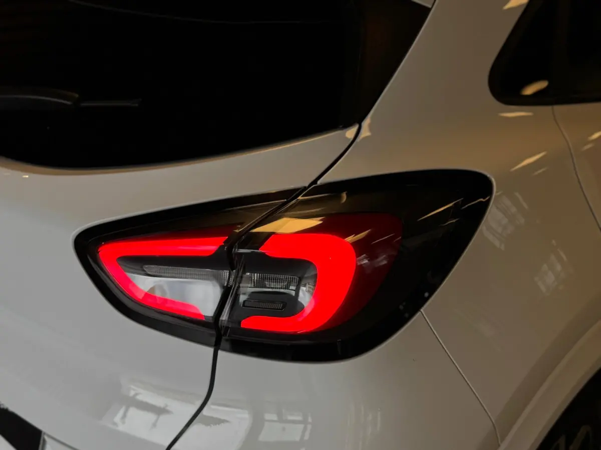 1.0 EcoBoost ST-Line / Pano / B&O / Keyless / Camera / Trekhaak / Carplay