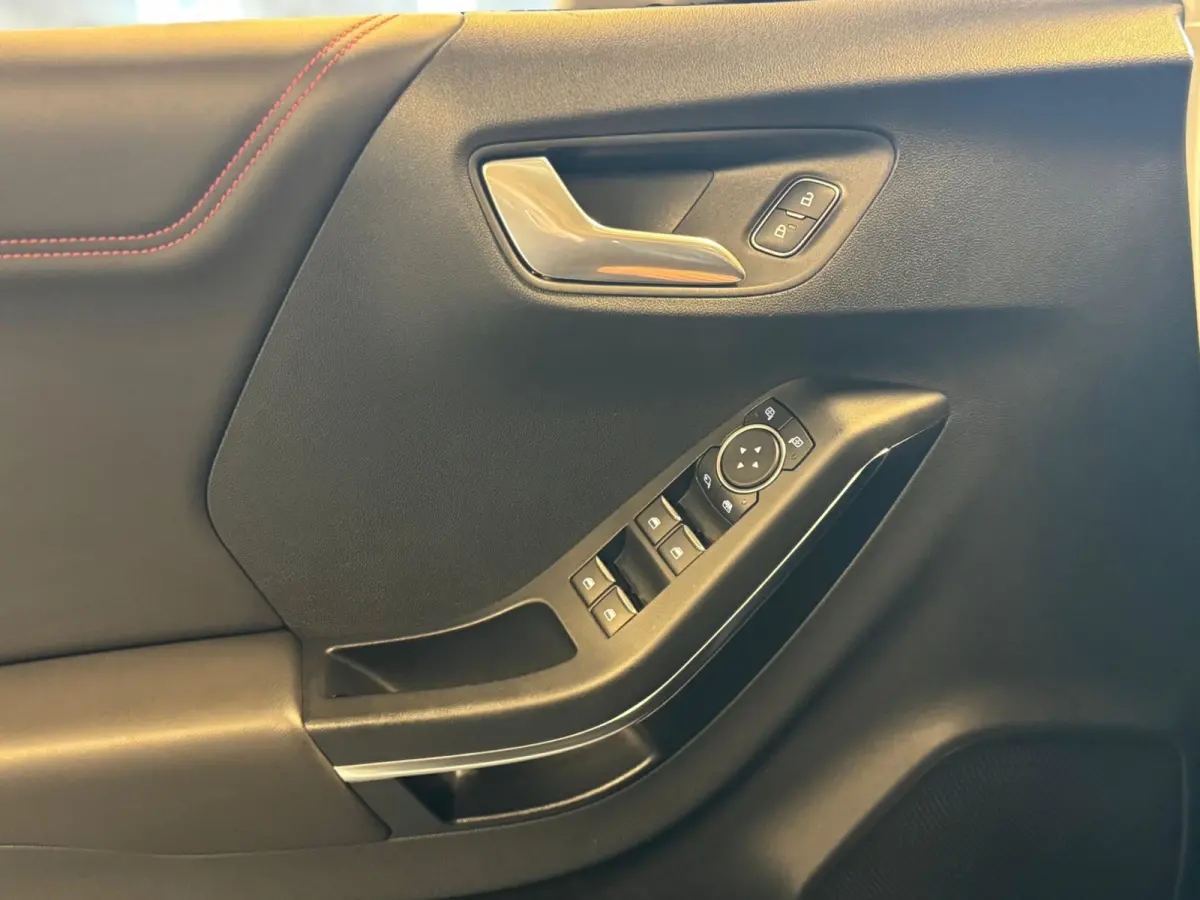 1.0 EcoBoost ST-Line / Pano / B&O / Keyless / Camera / Trekhaak / Carplay