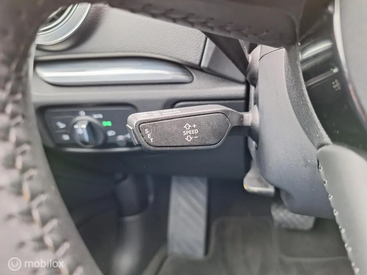 30 TFSI SPORT LEASE EDITION