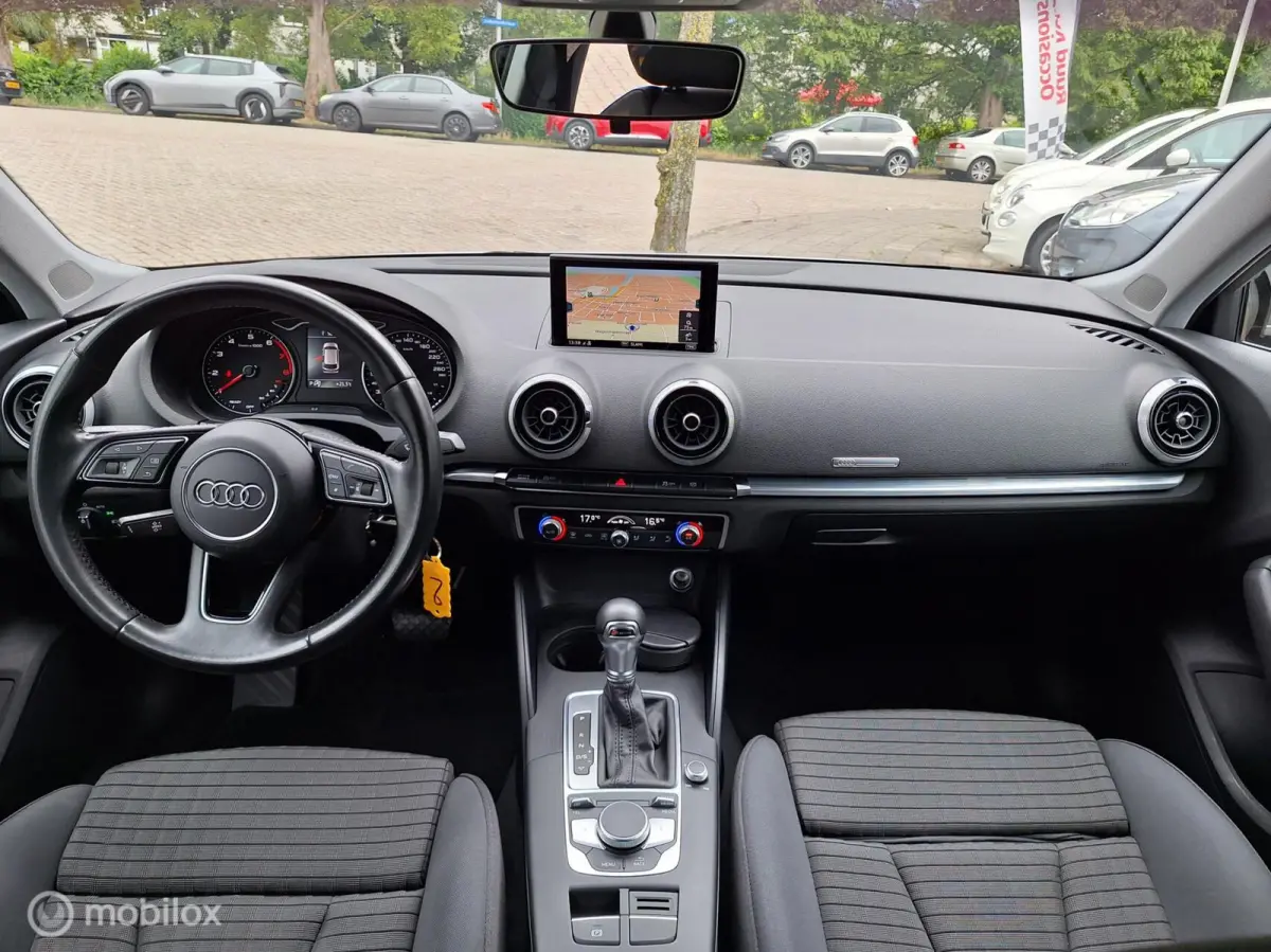 30 TFSI SPORT LEASE EDITION