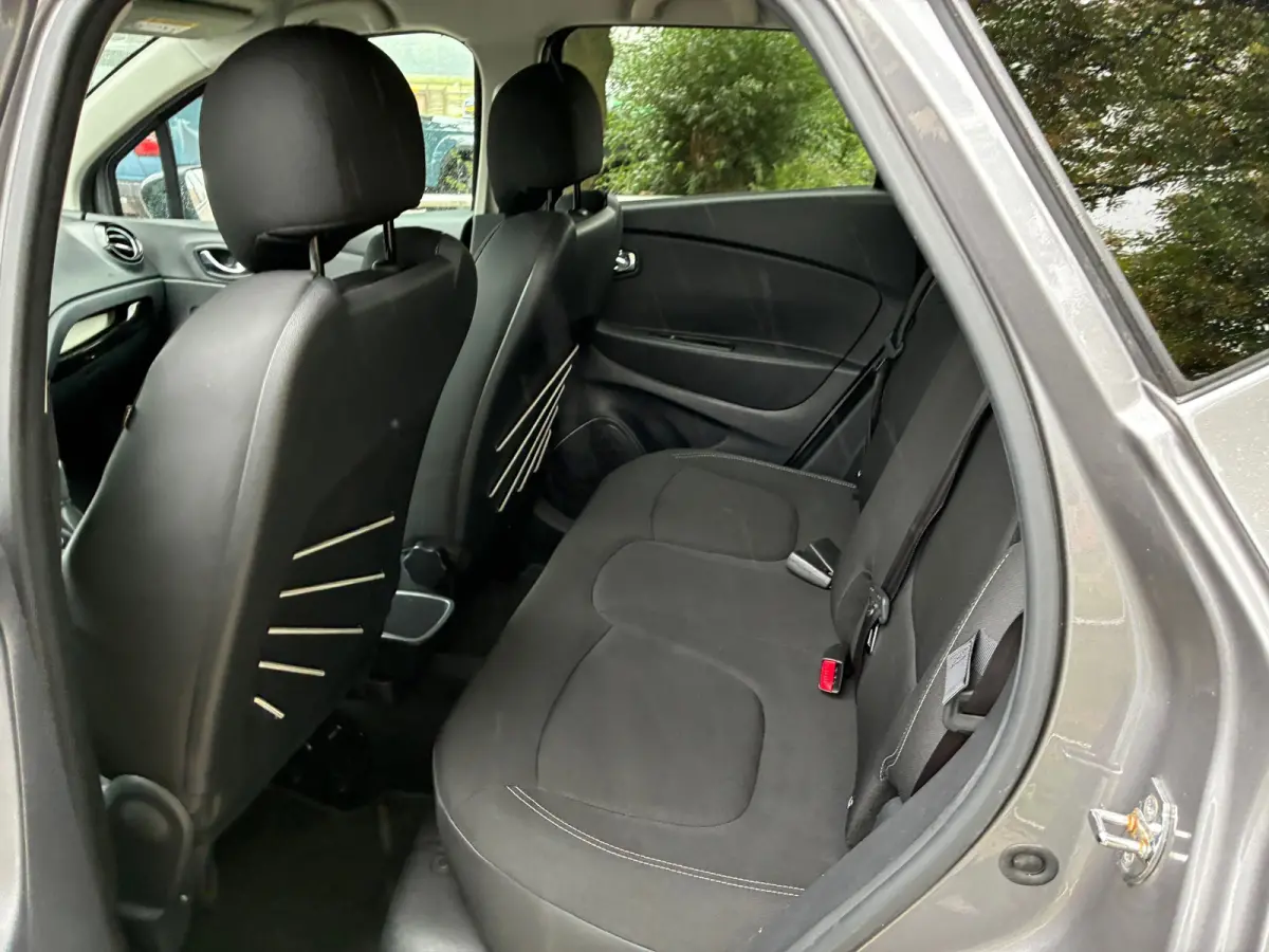 Captur TCe Limited | + Cruise + Airco nu € 9.975,-!!!