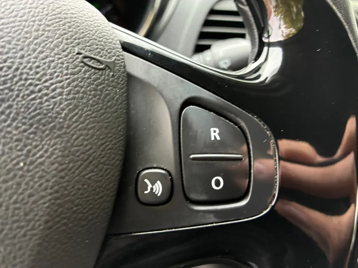 Captur TCe Limited | + Cruise + Airco nu € 9.975,-!!!