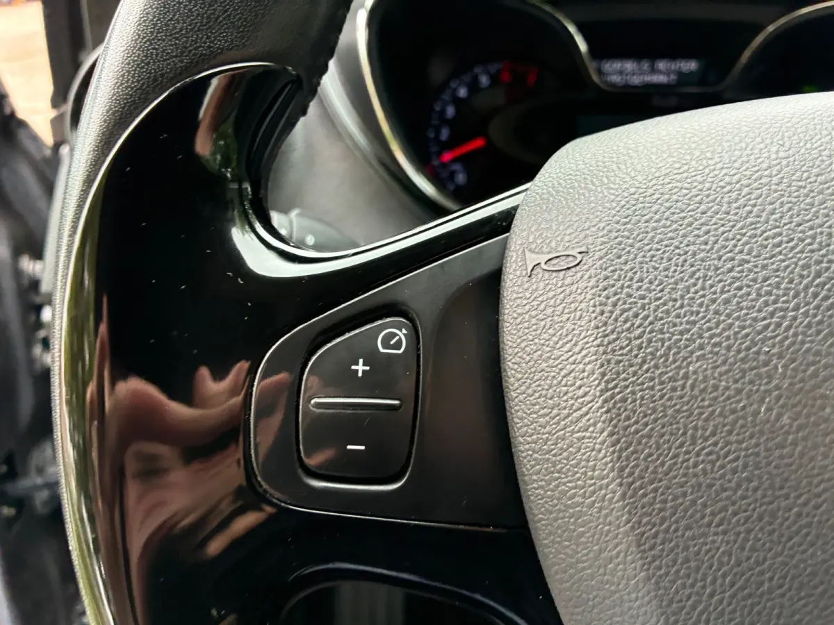 Captur TCe Limited | + Cruise + Airco nu € 9.975,-!!!