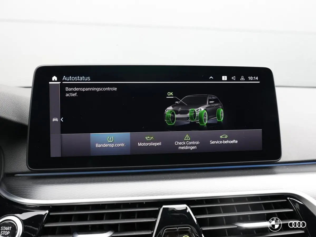 530E xDrive M SPORT / PANODAK / KEYLESS / MEMORY / COMFORT STOELEN EL VERSTELBAAR + GEHEUGEN / 19"