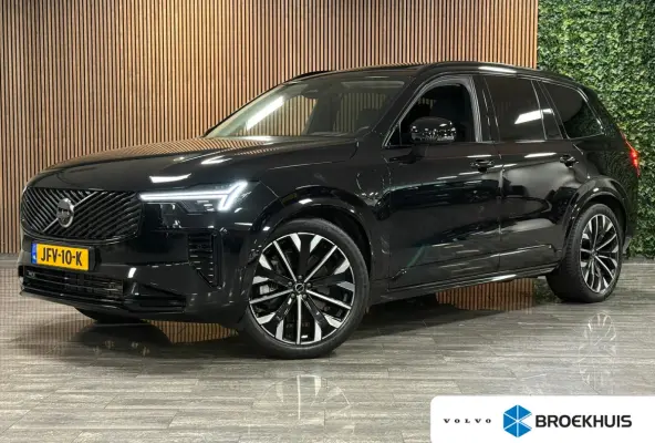 T8 AWD Recharge Ultra Dark | Luchtvering | Trekhaak | 360 Camera | Head-Up Display | Harman Kardon | 455pk | Adaptieve Cruise Control | Stoelverwarming voor+achter | Stuurwielverwarming | Sc