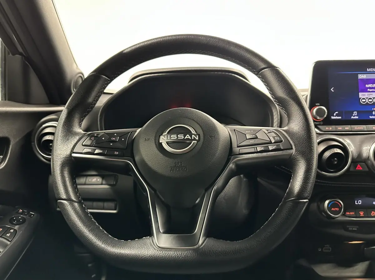 1.6 Hybrid Business Design TREKHAAK CARPLAY NAVI ECC 31000 KM.