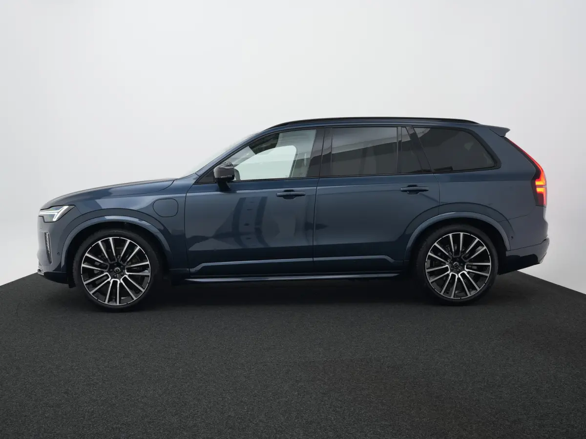 T8 Recharge AWD Ultra Dark Executive | Luchtvering | Bowers & Wilkins | Massage | Gelamineerd glas | Trekhaak | 360° | Nappa | Head-Up