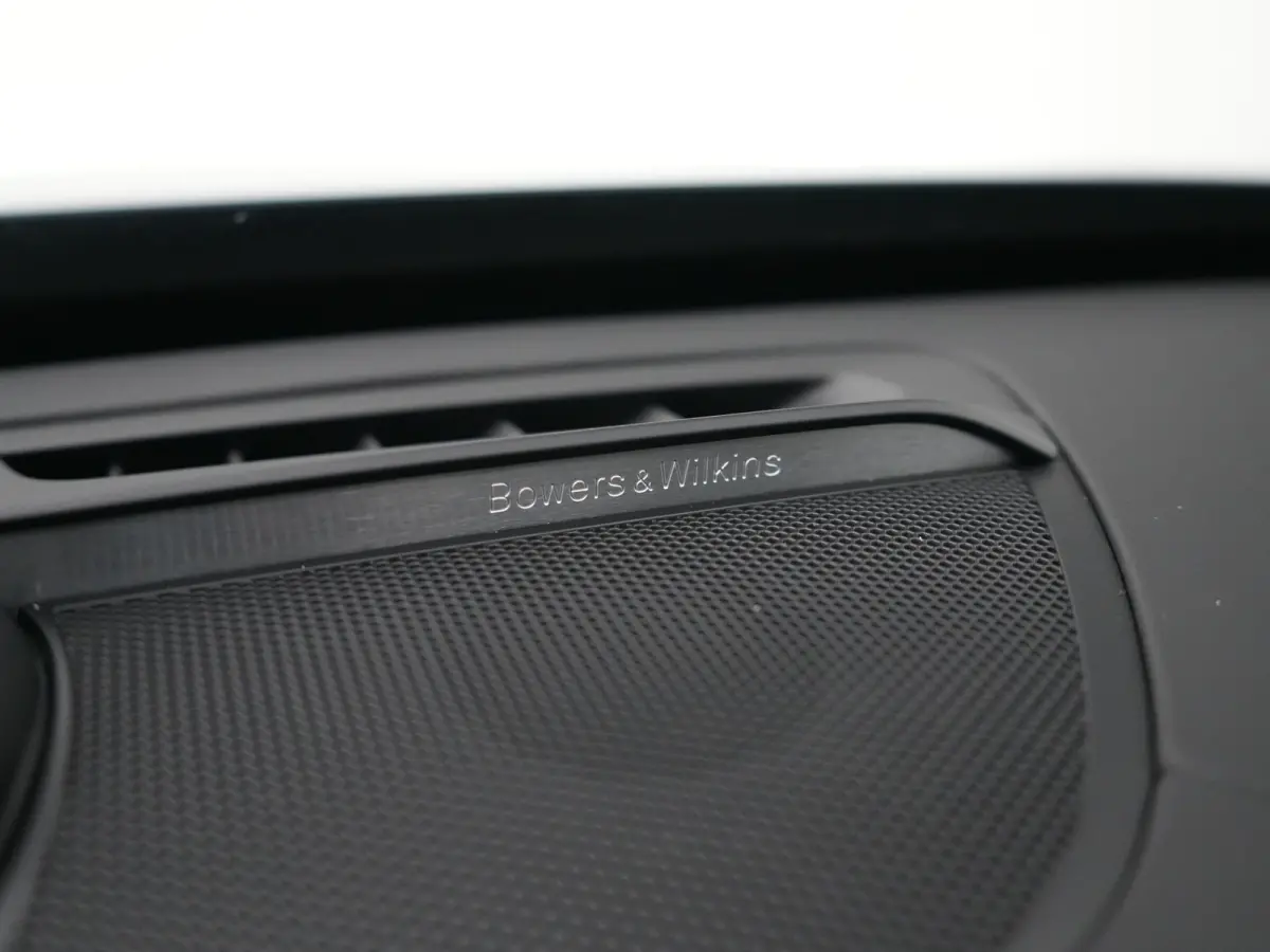 T8 Recharge AWD Ultra Dark Executive | Luchtvering | Bowers & Wilkins | Massage | Gelamineerd glas | Trekhaak | 360° | Nappa | Head-Up