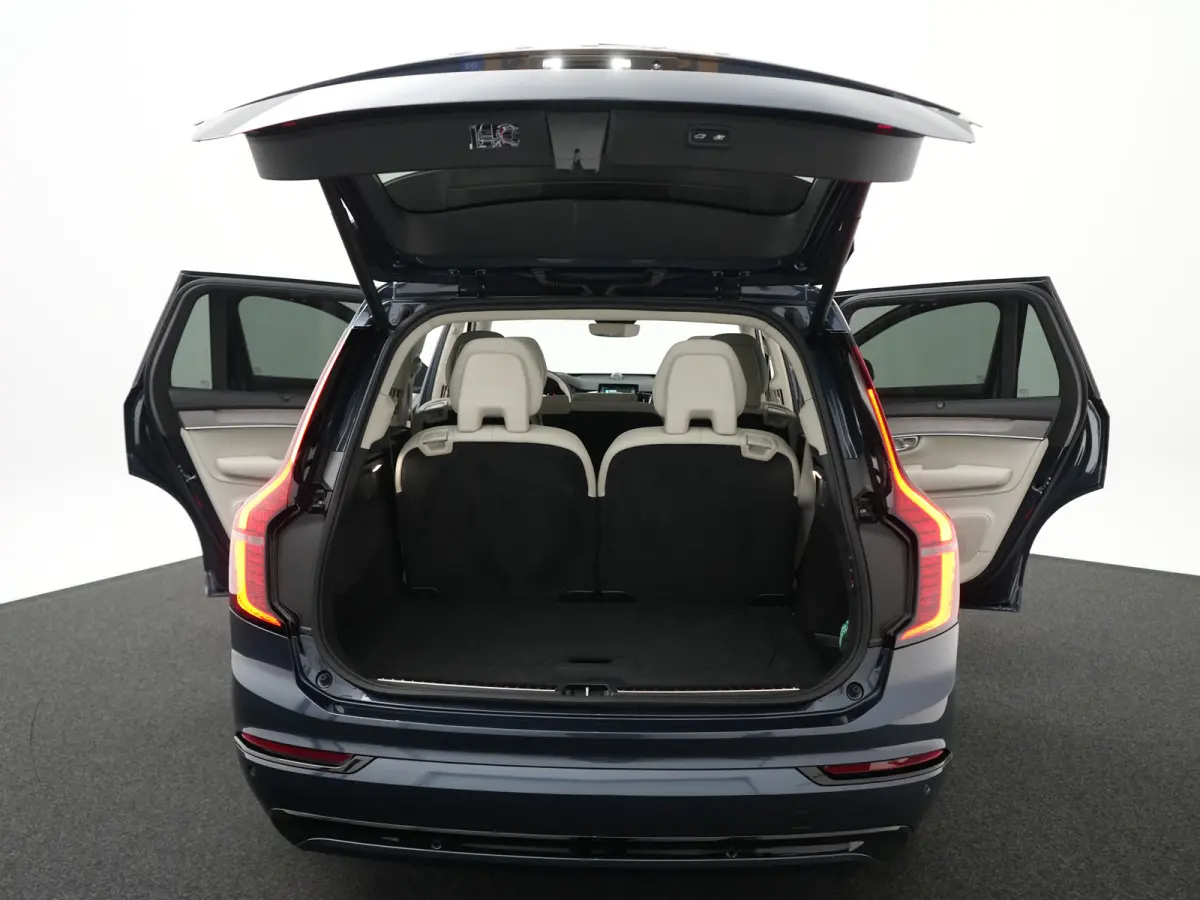 T8 Recharge AWD Ultra Dark Executive | Luchtvering | Bowers & Wilkins | Massage | Gelamineerd glas | Trekhaak | 360° | Nappa | Head-Up