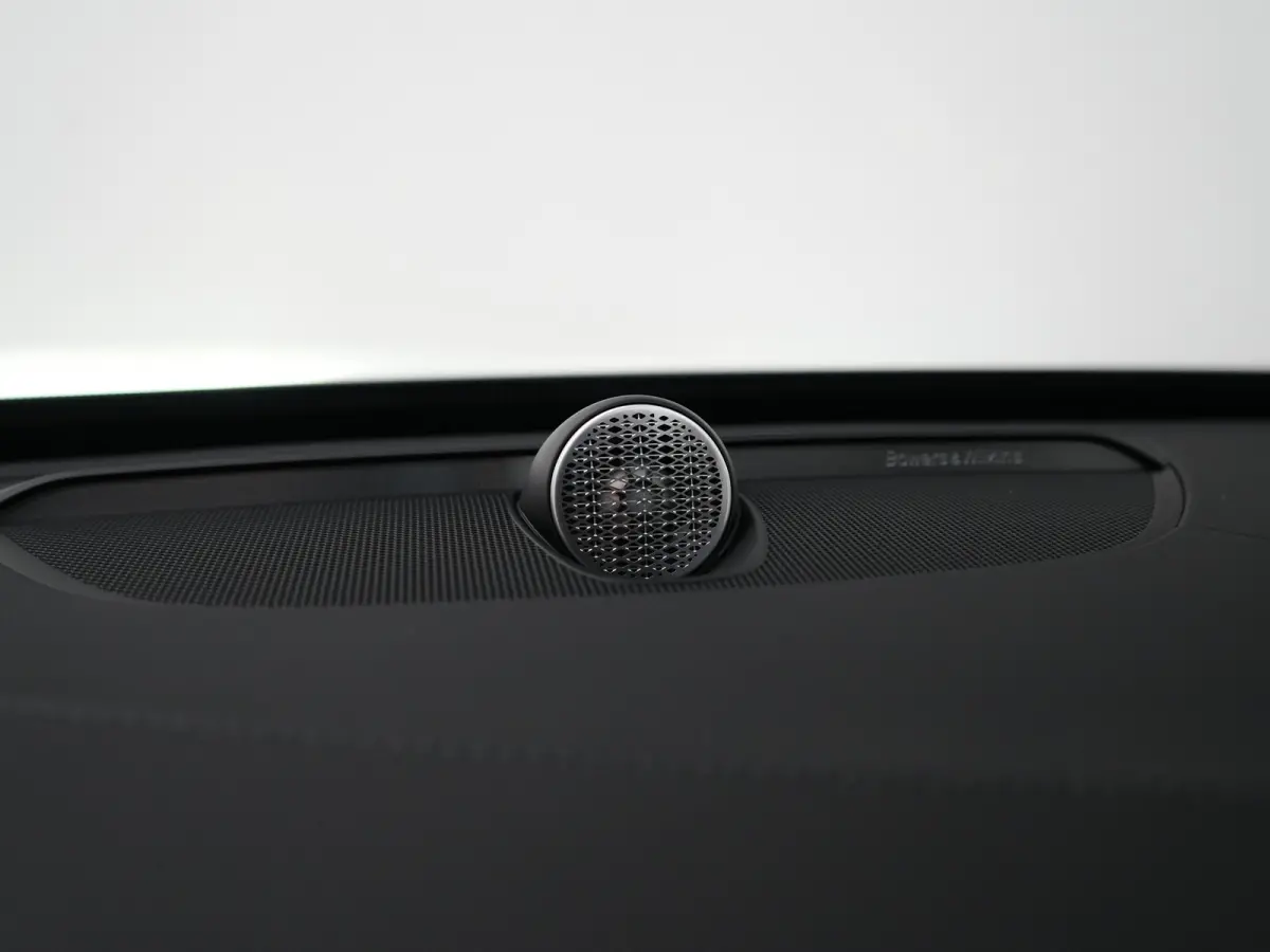 T8 Recharge AWD Ultra Dark Executive | Luchtvering | Bowers & Wilkins | Massage | Gelamineerd glas | Trekhaak | 360° | Nappa | Head-Up