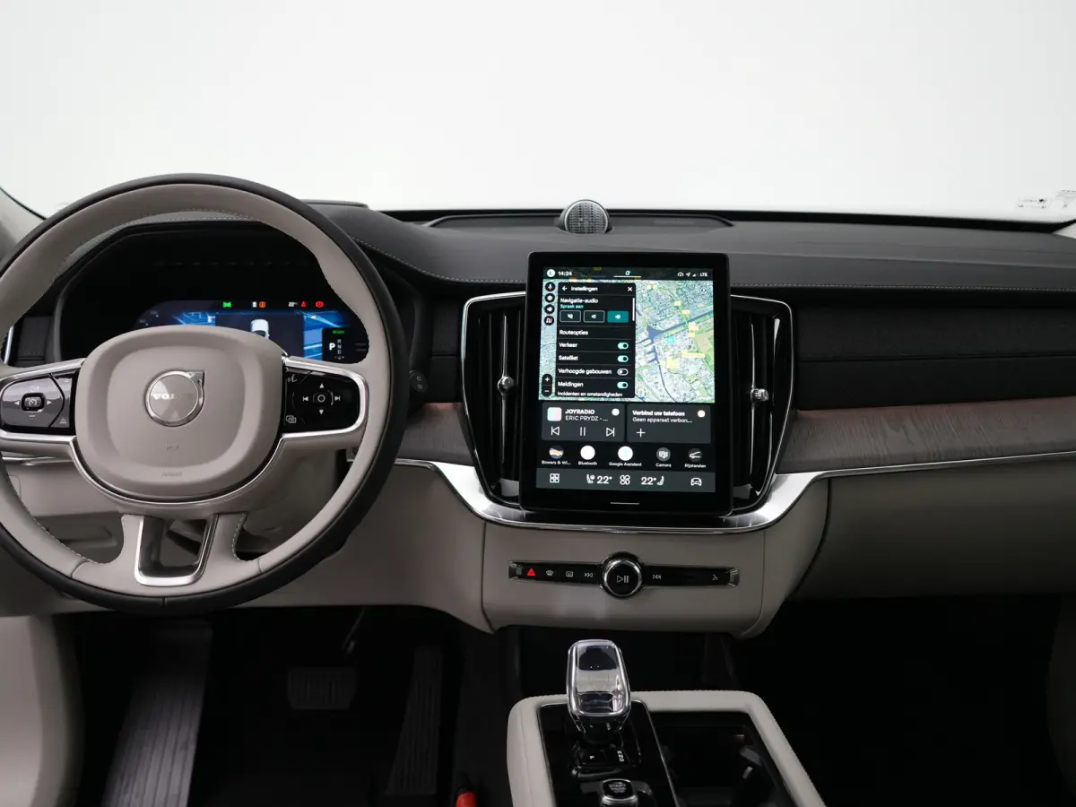 T8 Recharge AWD Ultra Dark Executive | Luchtvering | Bowers & Wilkins | Massage | Gelamineerd glas | Trekhaak | 360° | Nappa | Head-Up