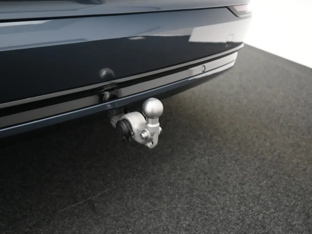 T8 Recharge AWD Ultra Dark Executive | Luchtvering | Bowers & Wilkins | Massage | Gelamineerd glas | Trekhaak | 360° | Nappa | Head-Up