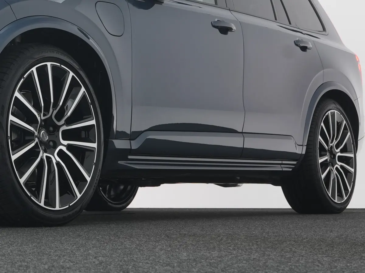 T8 Recharge AWD Ultra Dark Executive | Luchtvering | Bowers & Wilkins | Massage | Gelamineerd glas | Trekhaak | 360° | Nappa | Head-Up