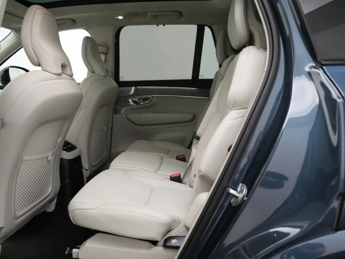 T8 Recharge AWD Ultra Dark Executive | Luchtvering | Bowers & Wilkins | Massage | Gelamineerd glas | Trekhaak | 360° | Nappa | Head-Up