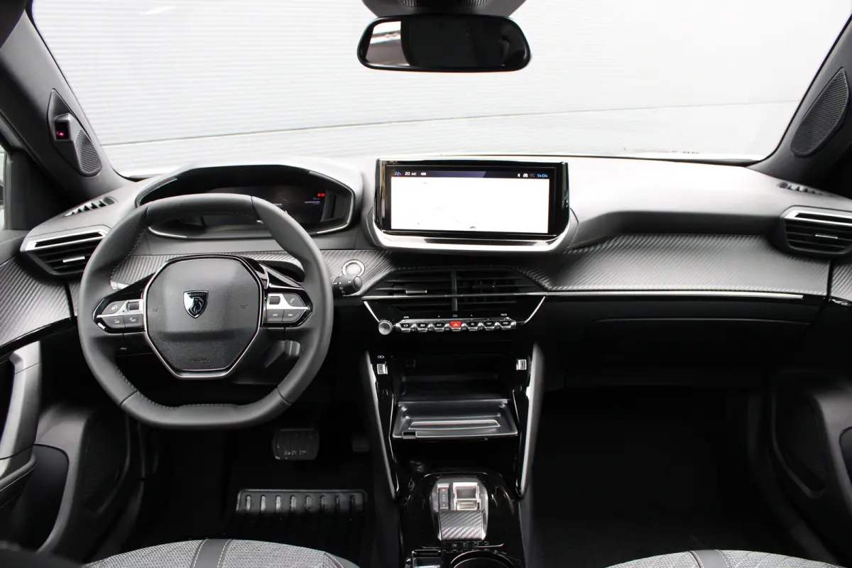 Allure | Active Safety Brake met camera en radar (automatisch noodremsysteem) met Distance Alert (waarschuwing dreigende aanrijding) | Advanced Active Safety Brake met camera en radar | Clim