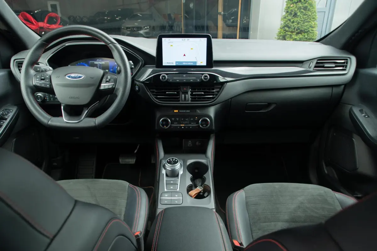 2.5 PHEV ST-Line | Trekhaak | Keyless | Camera