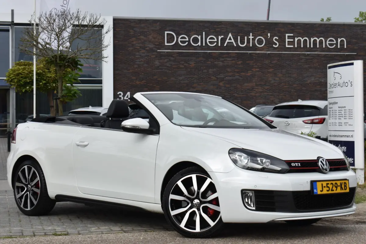 2.0 TSI GTI LEDER LED LMV NAVI TOP!