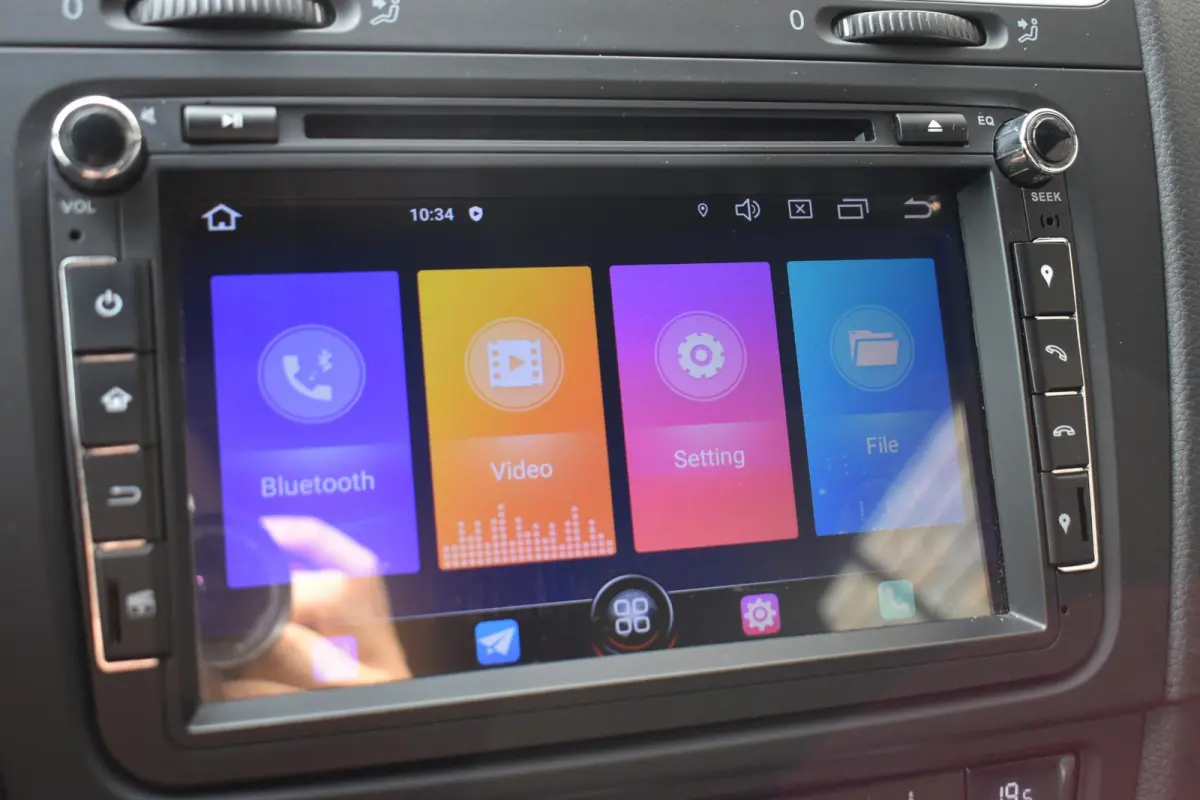 2.0 TSI GTI LEDER LED LMV NAVI TOP!