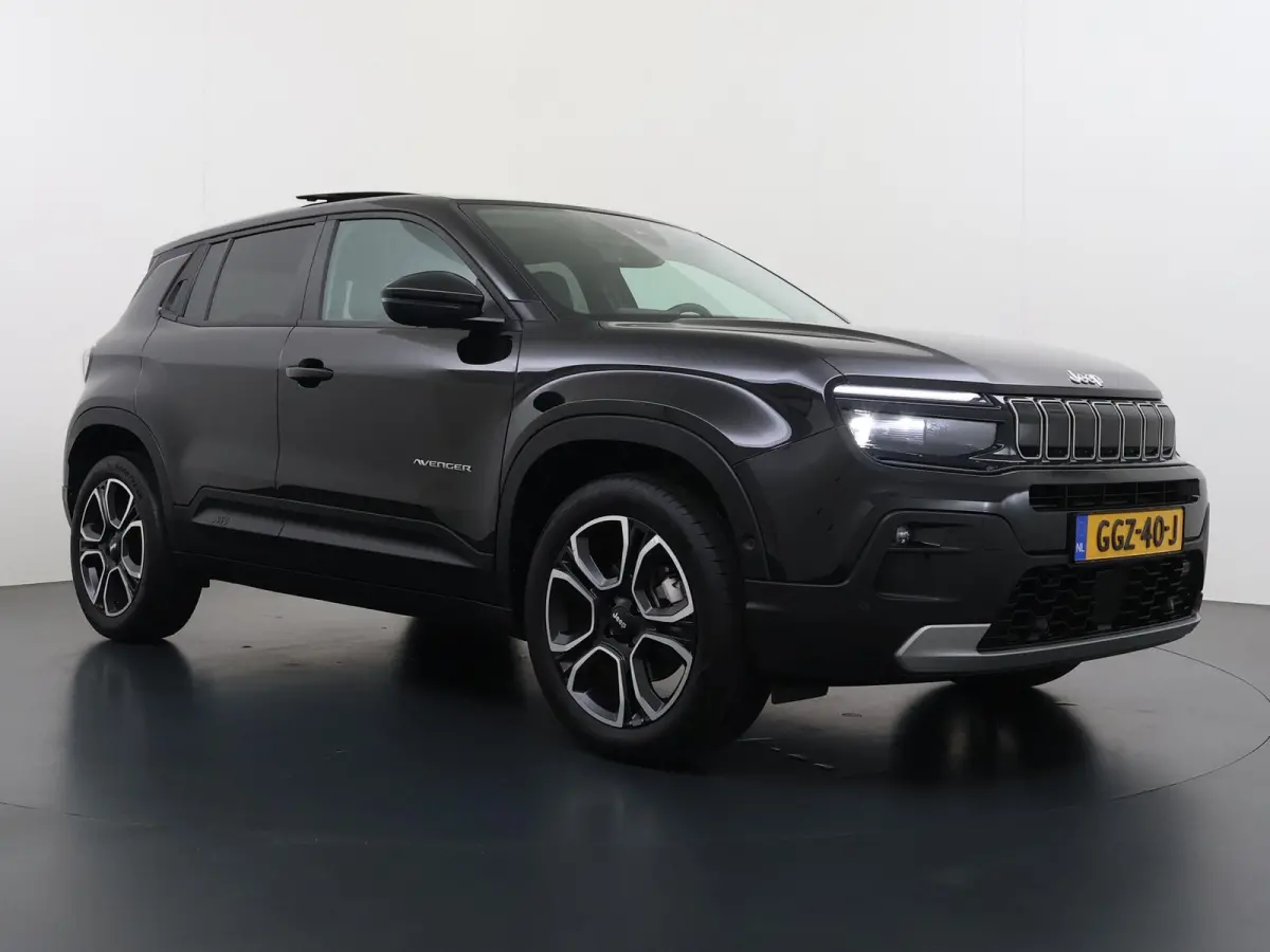 1.2 e-Hybrid Summit VAN: 29.900,- VOOR: 26.877,- UW HERFSTVOORDEEL: 3.023,-  AUTOMAAT | PANORAMADAK | CAMERA | LEDER | STOEL MASSAGE | EL. KLEP | 12 MND BOVAG GARANTIE