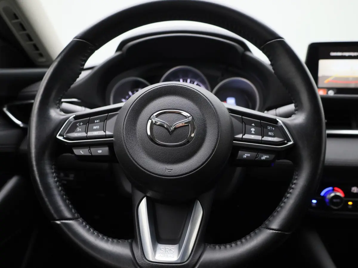 2.0 SkyActiv-G 165 Business | Apple Carplay / Android Auto | Achteruitrijcamera | Parkeersensoren | Stoelverwarming | Stuurverwarming |