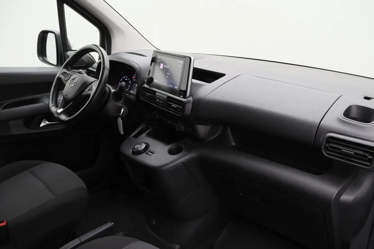 1.5D L1H1 Automaat Airco, Cruise, Apple Carplay, Stuurwielverwarming, Rijstrooksensor, DAB, PDC