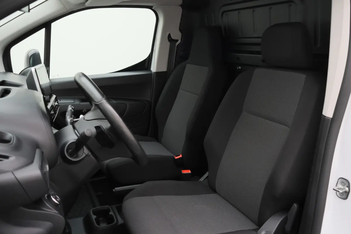1.5D L1H1 Automaat Airco, Cruise, Apple Carplay, Stuurwielverwarming, Rijstrooksensor, DAB, PDC