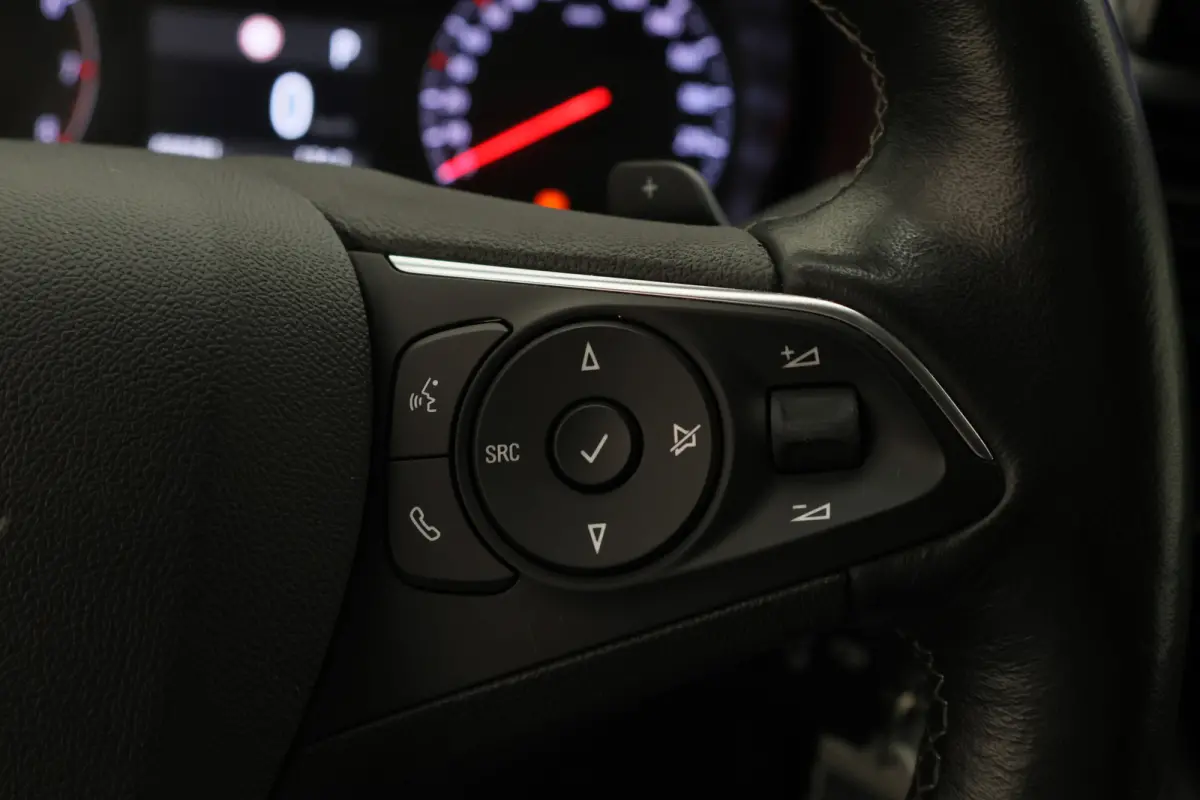 1.5D L1H1 Automaat Airco, Cruise, Apple Carplay, Stuurwielverwarming, Rijstrooksensor, DAB, PDC
