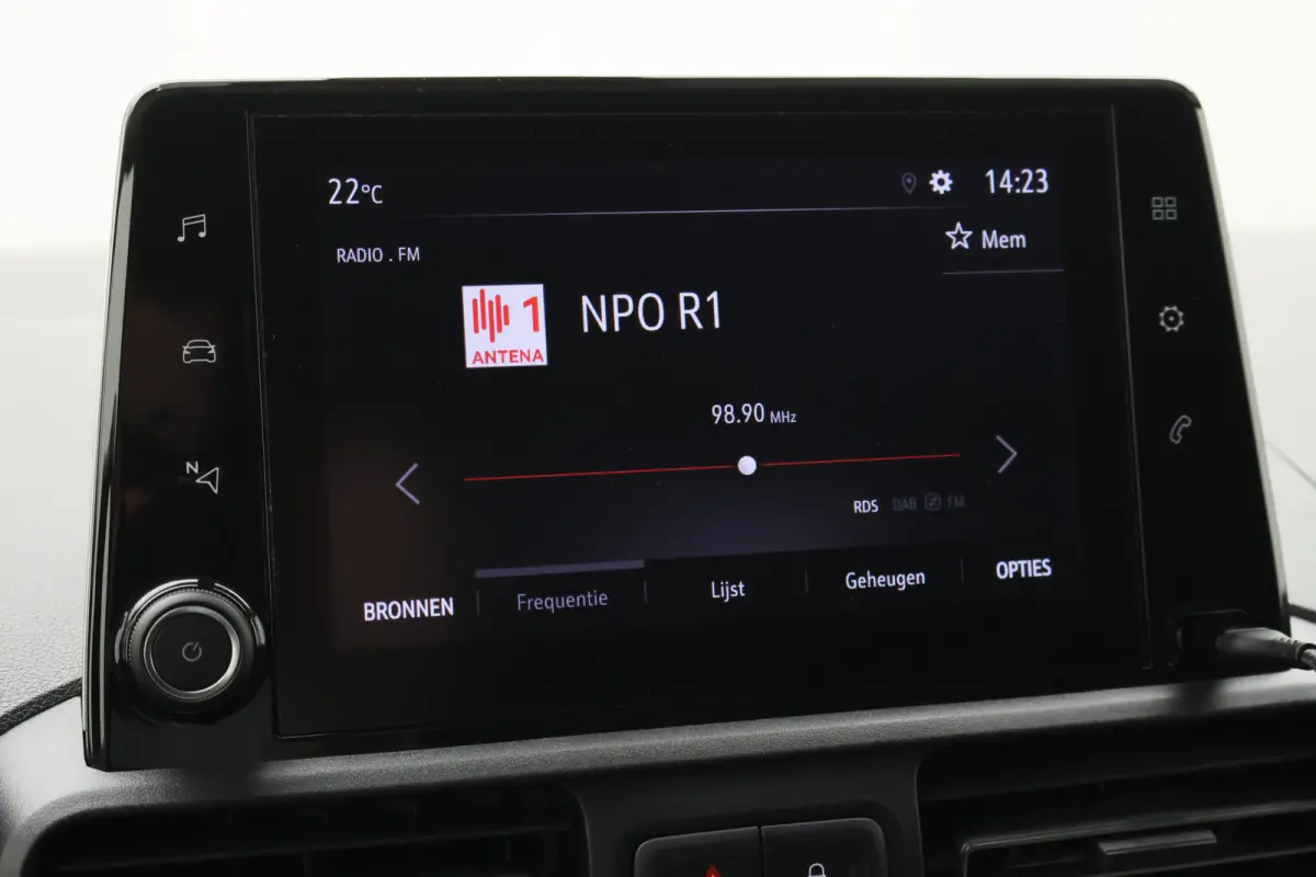 1.5D L1H1 Automaat Airco, Cruise, Apple Carplay, Stuurwielverwarming, Rijstrooksensor, DAB, PDC