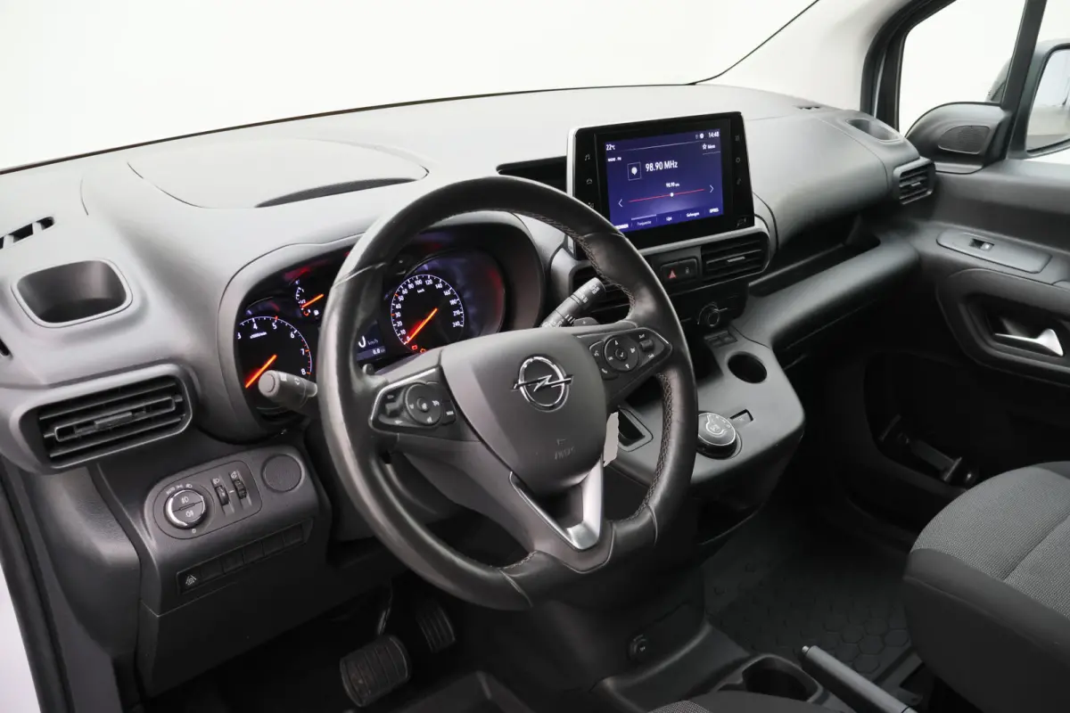 1.5D L1H1 Automaat Airco, Cruise Control, PDC, Apple CarPlay, Stuurverwarming