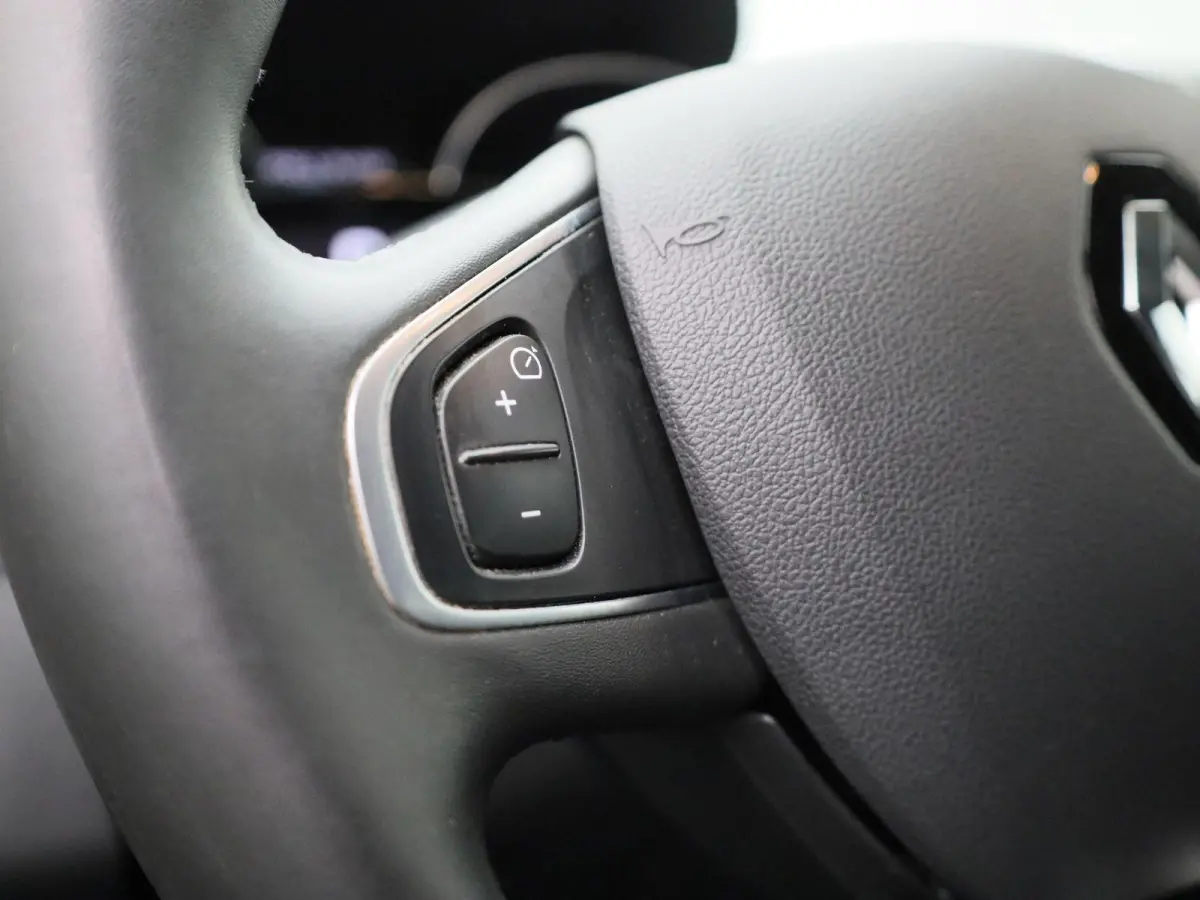 TCe 0.9 | Climate Control | Cruise Control | Parkeersensoren | Lichtmetalen Velgen |